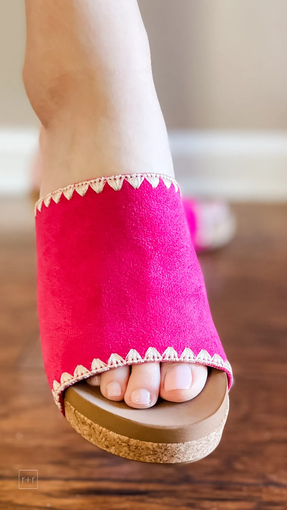 Corkys Stitch N Slide in Fuchsia