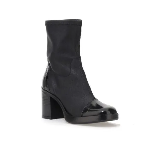 Florentina Heeled Boot