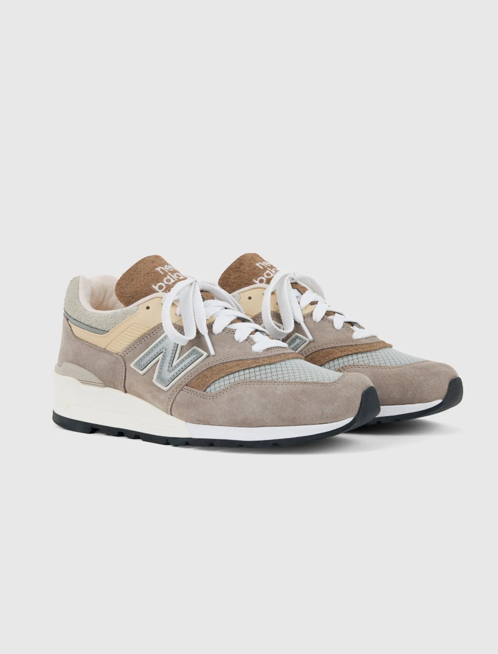 MADE IN USA 997 "LIGHT MUSHROOM"