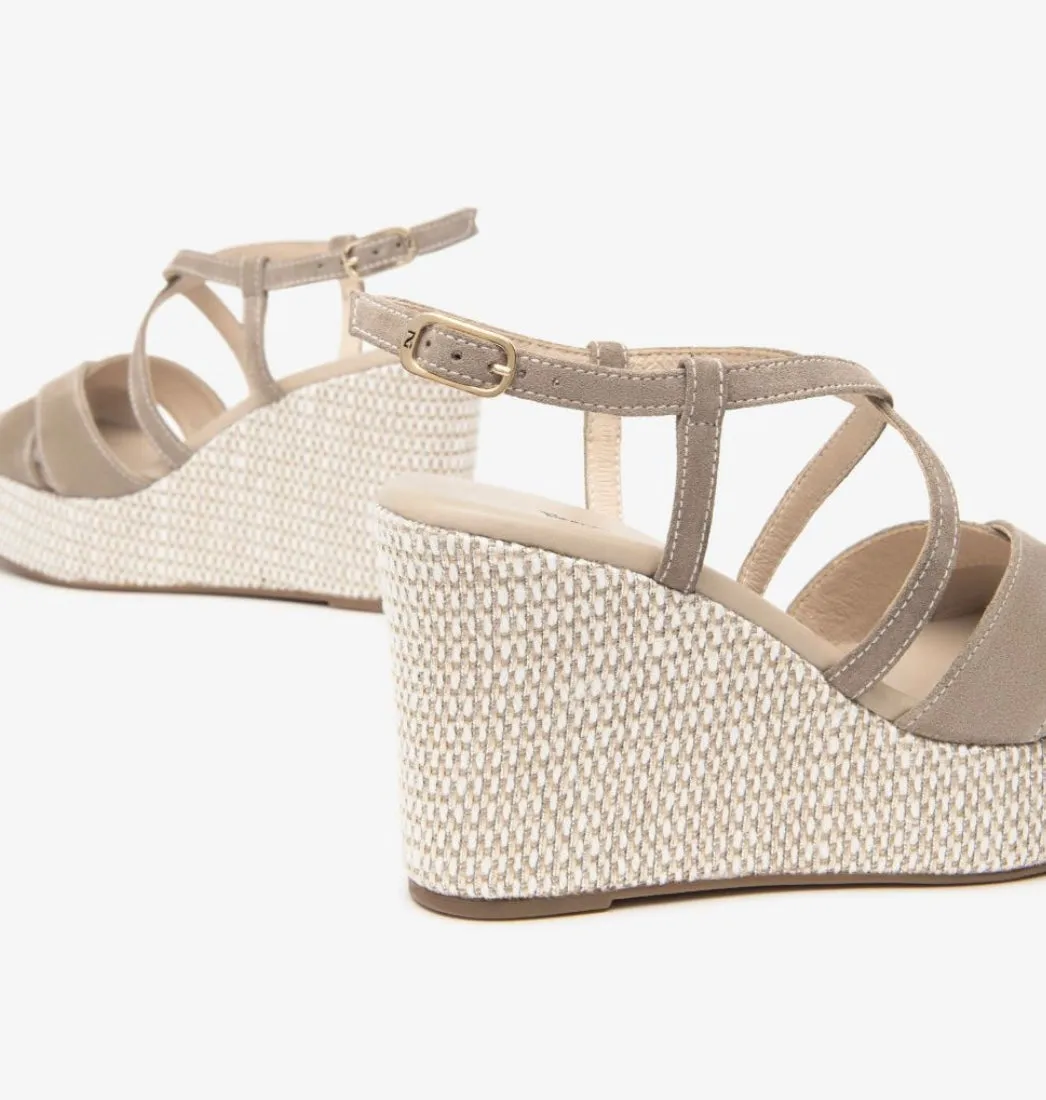 Nerogiardini beige suede wedge sandals