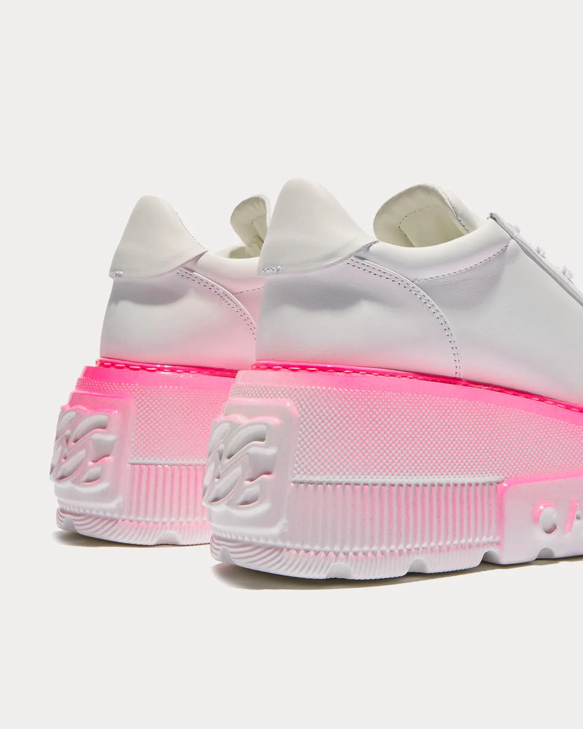 Nexus Fluo White / Shocking Pink Low Top Sneakers