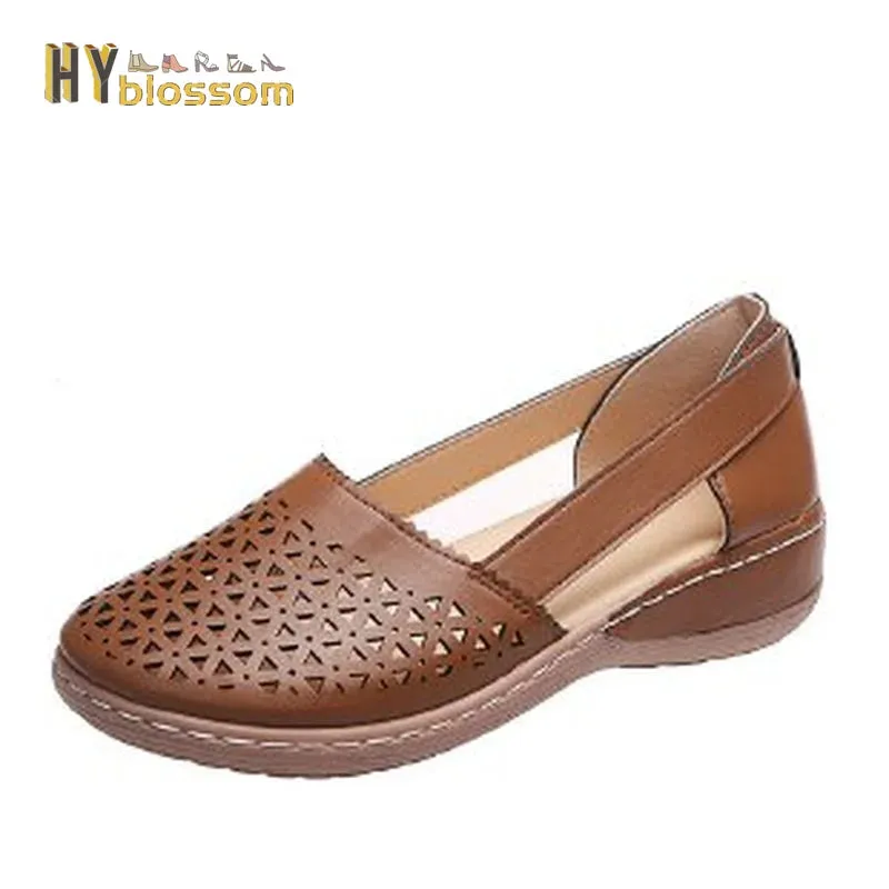 Summer plus size casual ladies sandals European and American thick bottom hollow solid color ladies single shoes wedge sandals