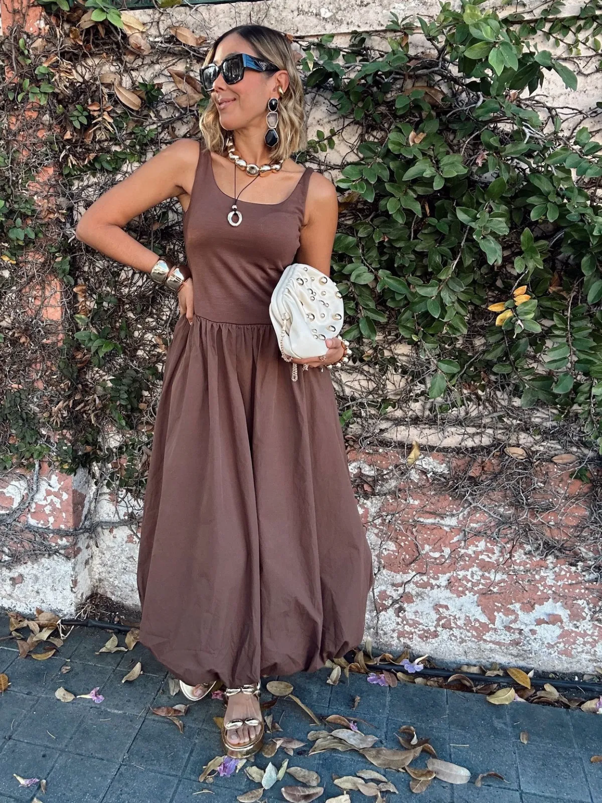 The Mocha Mousse Balloon Hem Midi Dress