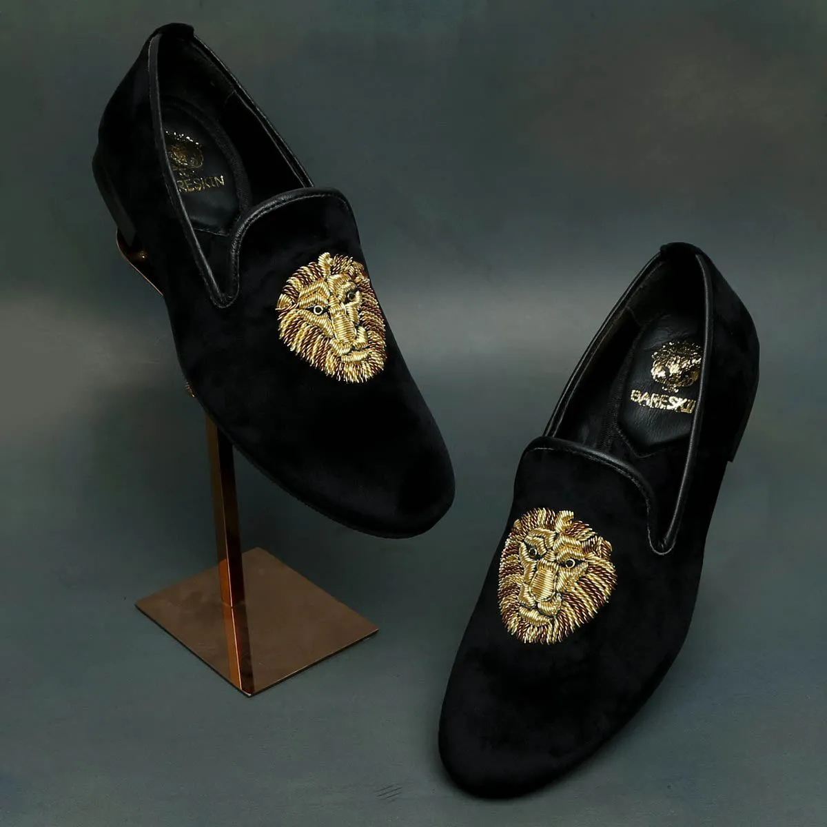 Zardosi Lion Black Velvet Slip-On Shoes By Brune & Bareskin